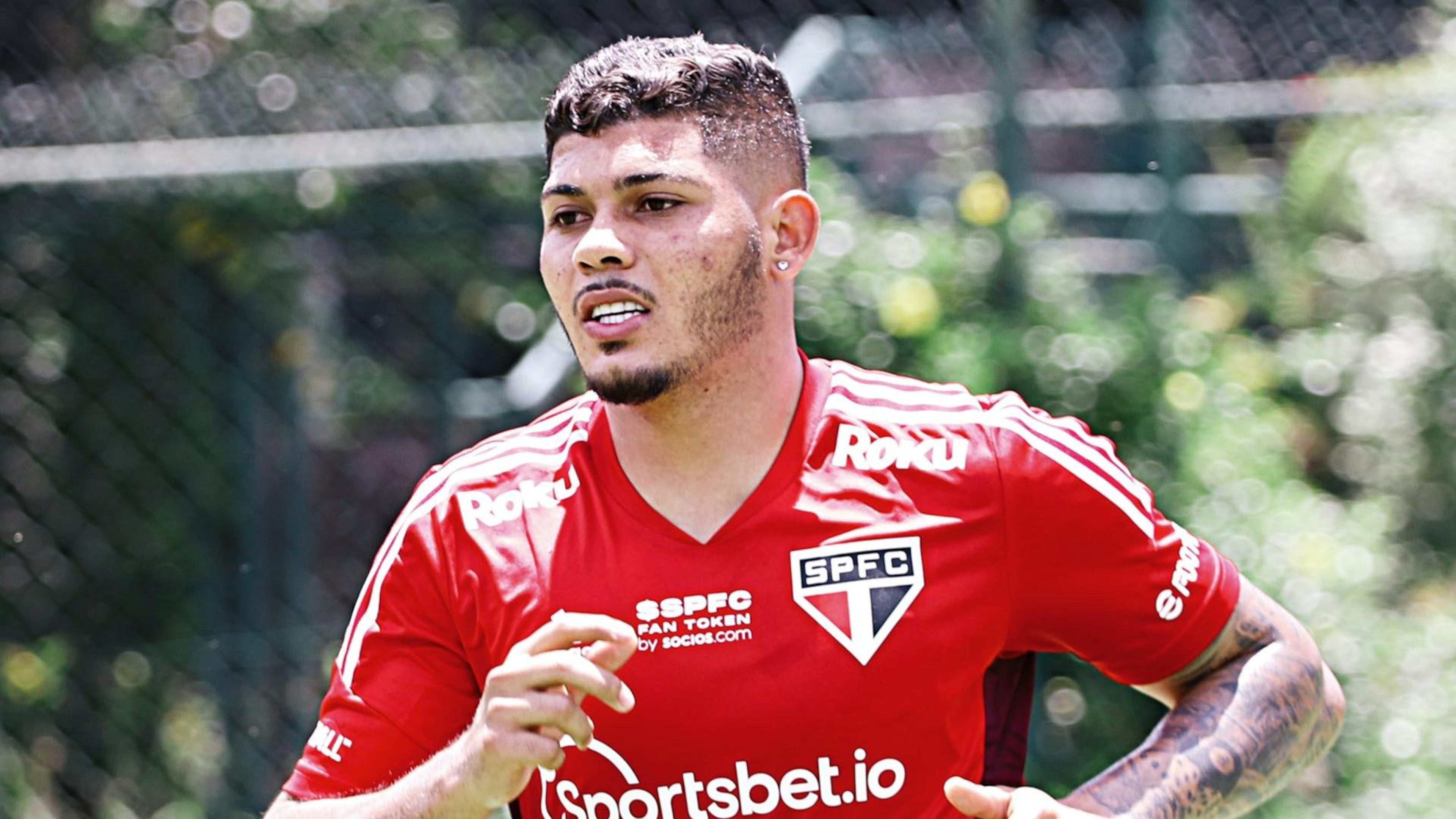 Sem Calleri, São Paulo dá chance a Erison antes de buscar centroavante no  mercado